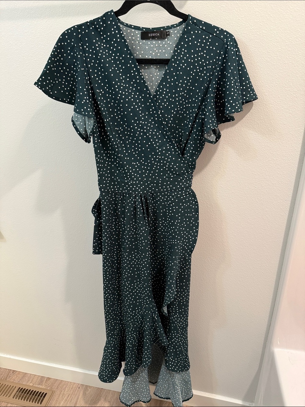 ZESICA Emerald Green Polka Dot Wrap Midi Dress